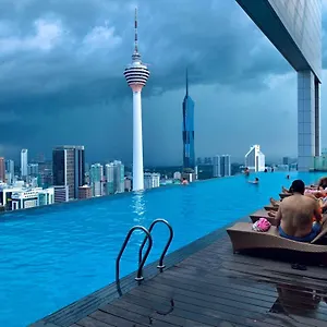 The Platinum Klcc By Sky Pool Апартаменты