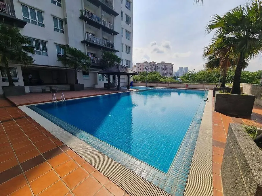1 Min Next To Lrt Cheras 68 Kuala Lumpur Malesia