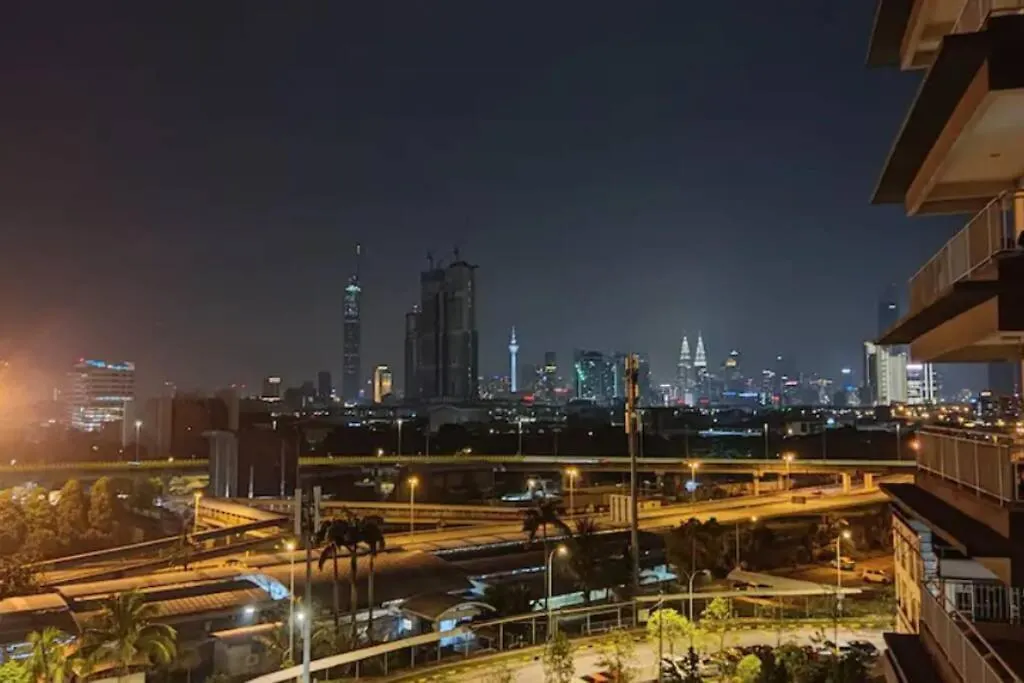 1 Min Next To Lrt Cheras 68 Kuala Lumpur 0*,  Malesia
